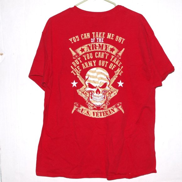 Hanes  Red T-Shirt - Picture 1 of 2